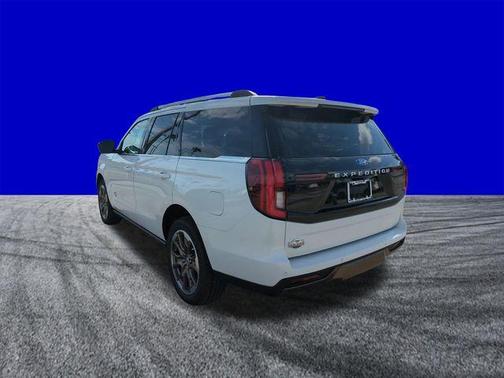 White 2026 Ford Expedition King Ranch