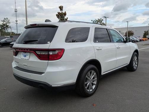 White 2017 Dodge Durango SXT