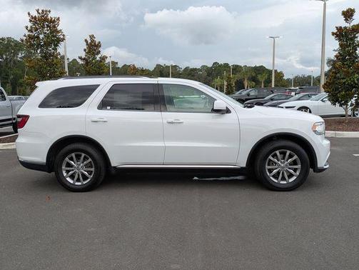 White 2017 Dodge Durango SXT