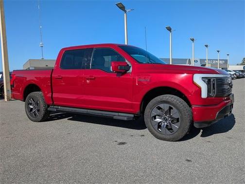 2022 Ford F-150 Lightning LARIAT