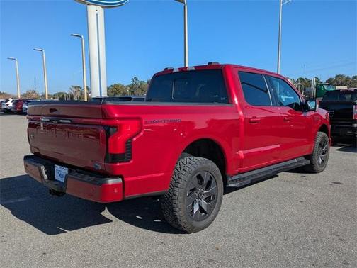 2022 Ford F-150 Lightning LARIAT