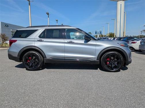 2024 Ford Explorer ST