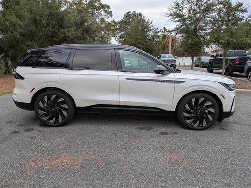 2024 Lincoln Nautilus Reserve