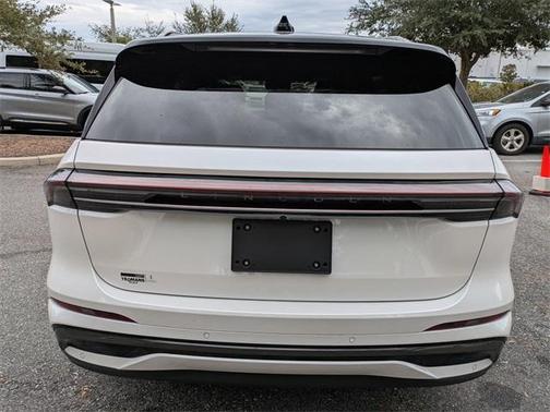 2024 Lincoln Nautilus Reserve