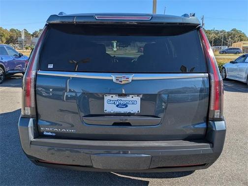 2020 Cadillac Escalade Luxury