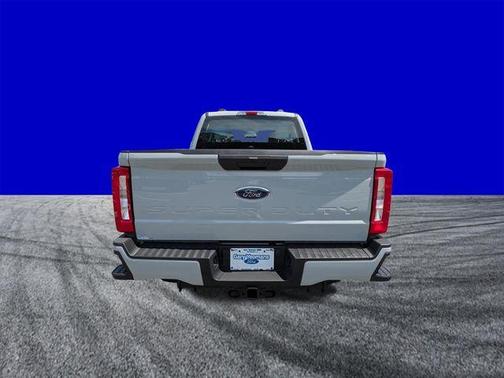 Avalanche 2026 Ford F-350 XL