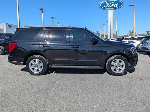 2023 Ford Expedition XLT