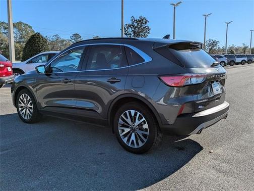 2020 Ford Escape Titanium Hybrid