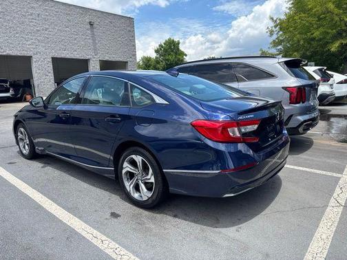 Still Night Pearl 2020 Honda Accord EX
