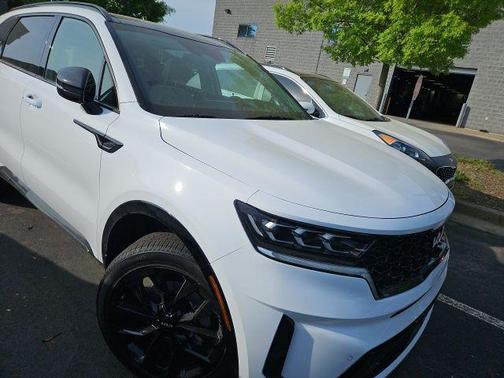 Glacial White Pearl 2023 Kia Sorento SX-Prestige