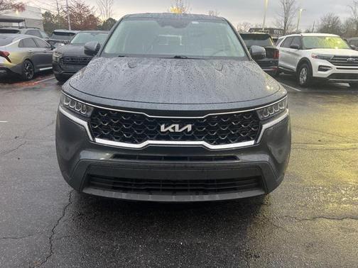 2022 Kia Sorento LX