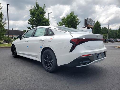 2025 Kia K5 LXS