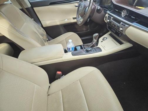 2016 Lexus ES 350 Base