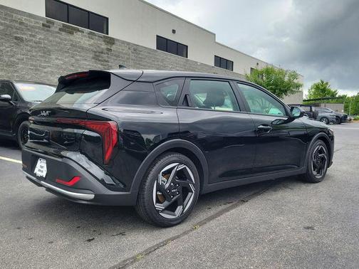 Aurora Black Pearl 2026 Kia K4 EX