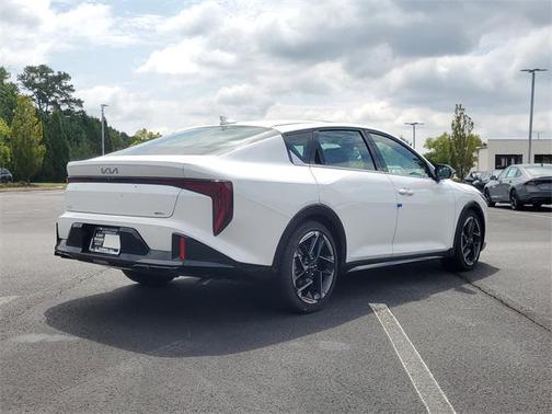 2025 Kia K4 GT-Line