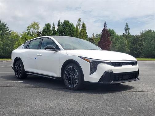 2025 Kia K4 GT-Line