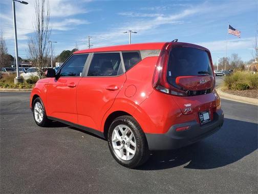 2022 Kia Soul LX