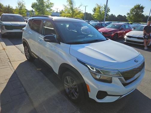 2021 Kia Seltos S