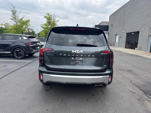 Gravity Gray 2024 Kia Telluride SX