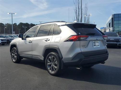 2022 Toyota RAV4 Hybrid XLE Premium