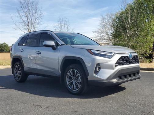 2022 Toyota RAV4 Hybrid XLE Premium