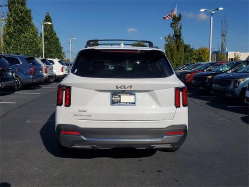 2025 Kia Sorento S