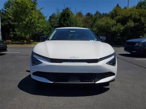 2025 Kia EV6 Light