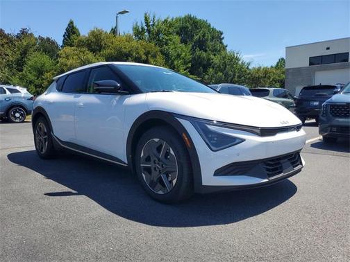 2025 Kia EV6 Light