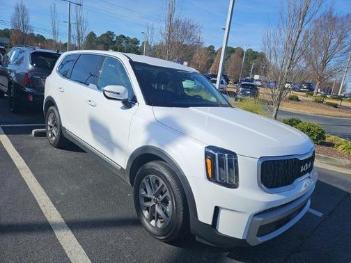 2024 Kia Telluride LX