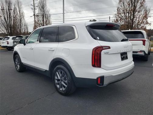 2024 Kia Telluride LX