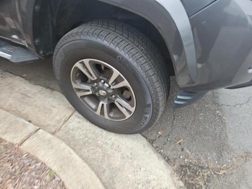 2017 Toyota Tacoma TRD Sport