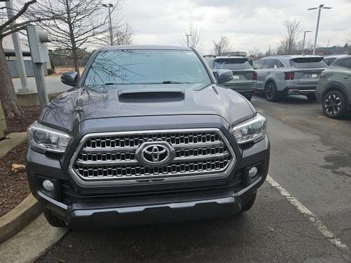 2017 Toyota Tacoma TRD Sport