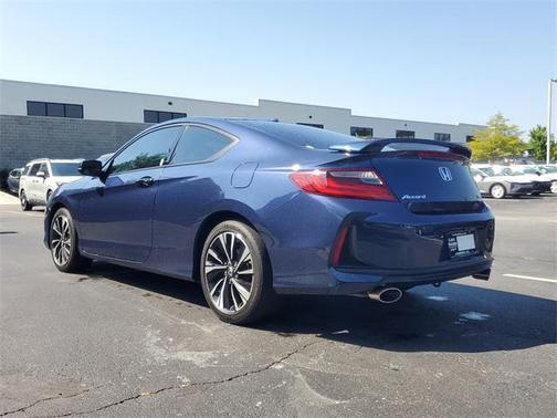 2017 Honda Accord EX-L w/Navigation & Honda Sensing