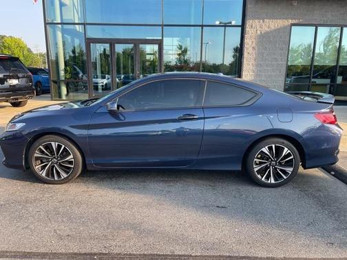 2017 Honda Accord EX-L w/Navigation & Honda Sensing