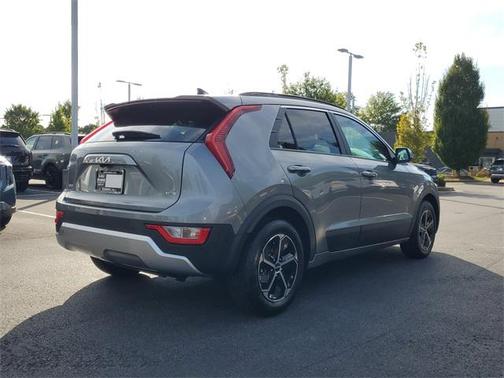 2024 Kia Niro EX