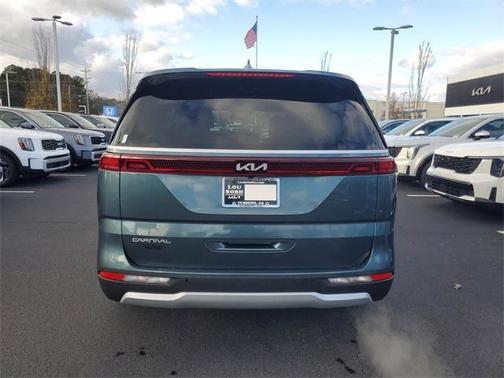 2024 Kia Carnival EX