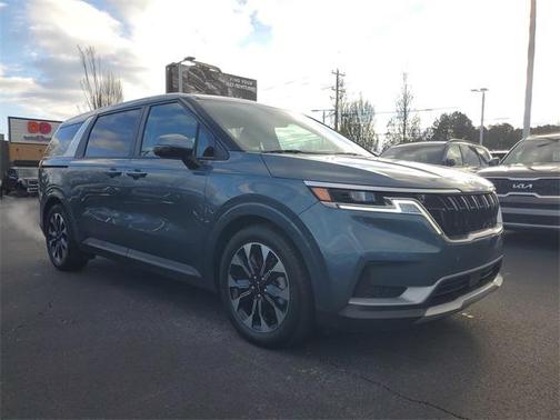 2024 Kia Carnival EX