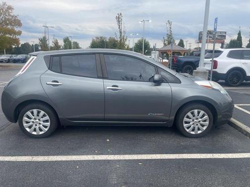 2015 Nissan Leaf S