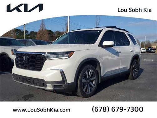 2023 Honda Pilot Touring 8-Passenger