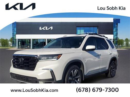 2023 Honda Pilot Touring 8-Passenger