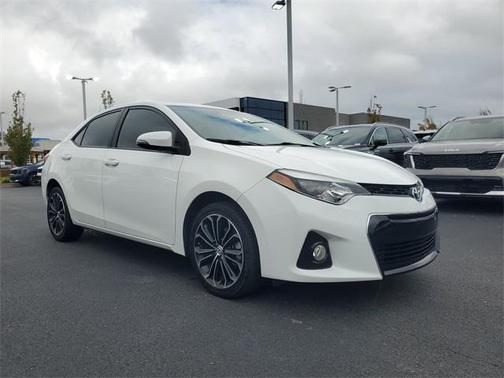 2015 Toyota Corolla LE Premium