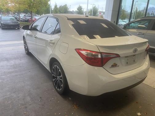 2015 Toyota Corolla LE Premium