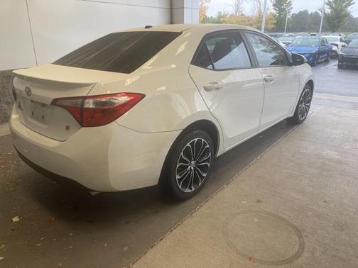 2015 Toyota Corolla LE Premium