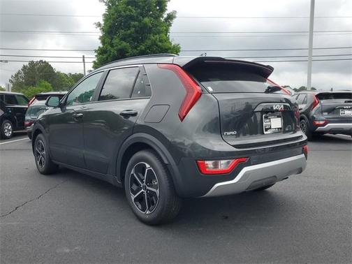 2025 Kia Niro LX