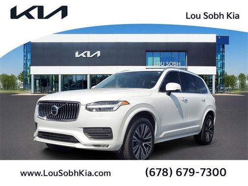 2020 Volvo XC90 T6 Momentum