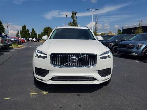 2020 Volvo XC90 T6 Momentum