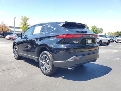2022 Toyota Venza LE
