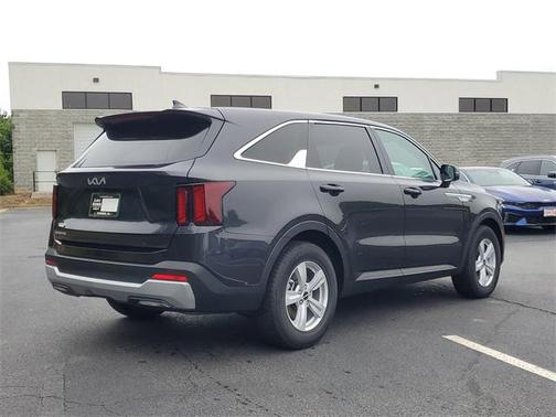 2025 Kia Sorento LX