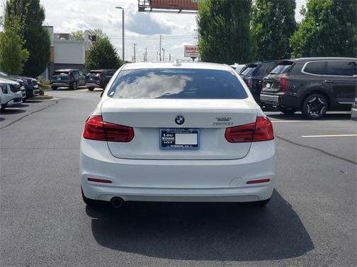 2018 BMW 320 i
