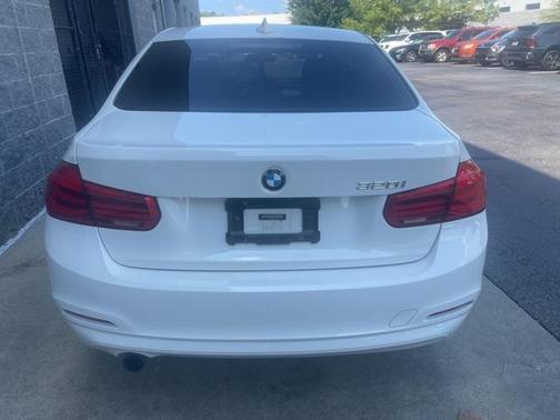 2018 BMW 320 i